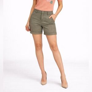 Revolution by Ricki’s Olive Bermuda Shorts Size 8